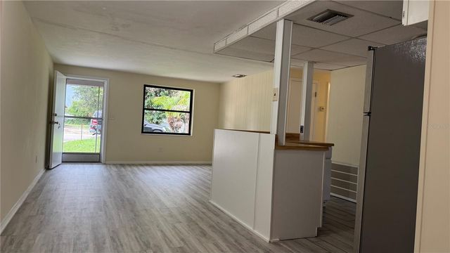 1923 FRUITLAND PARK CIRCLE, Eagle Lake, FL 33839
