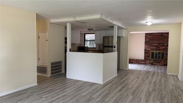 1923 FRUITLAND PARK CIRCLE, Eagle Lake, FL 33839