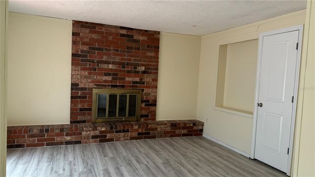 1923 FRUITLAND PARK CIRCLE, Eagle Lake, FL 33839