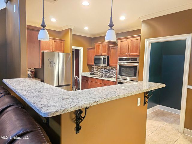 3327 Chateau Pointe Boulevard, Southaven, MS 38672