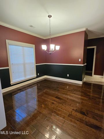 3327 Chateau Pointe Boulevard, Southaven, MS 38672