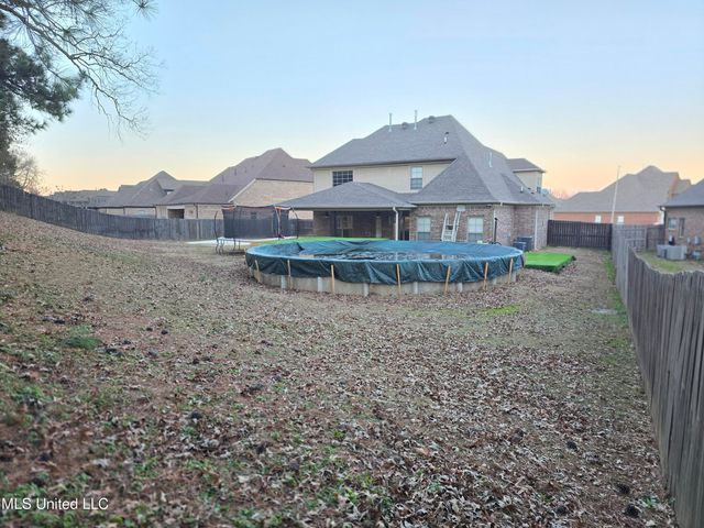 3327 Chateau Pointe Boulevard, Southaven, MS 38672