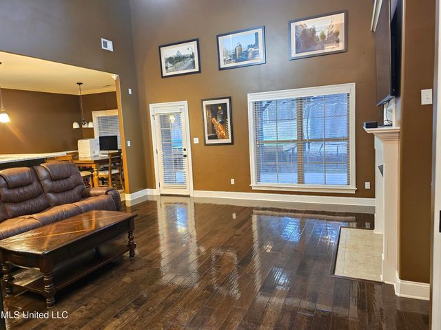 3327 Chateau Pointe Boulevard, Southaven, MS 38672