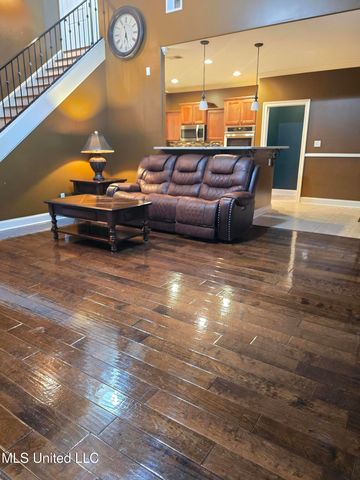 3327 Chateau Pointe Boulevard, Southaven, MS 38672