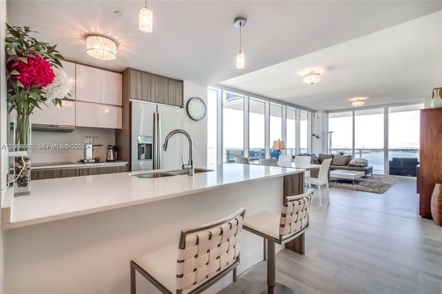 600 NE 27 Street 3501, Miami, FL 33137