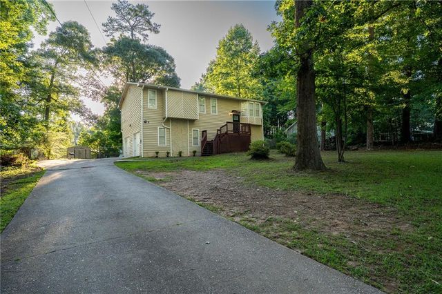 4007 Stacy Lane, Snellville, GA 30039
