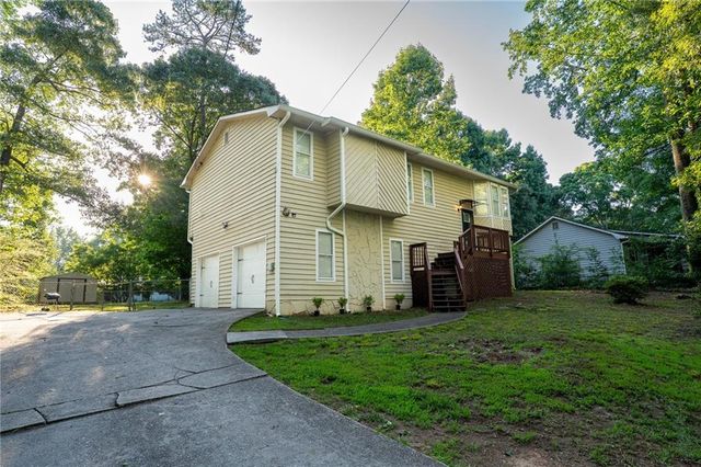 4007 Stacy Lane, Snellville, GA 30039