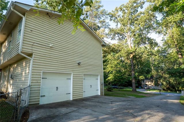 4007 Stacy Lane, Snellville, GA 30039