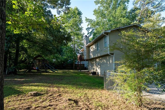 4007 Stacy Lane, Snellville, GA 30039