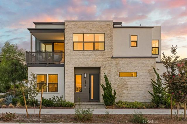 124 Chant, Irvine, CA 92618