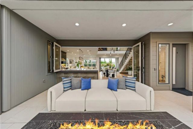 124 Chant, Irvine, CA 92618