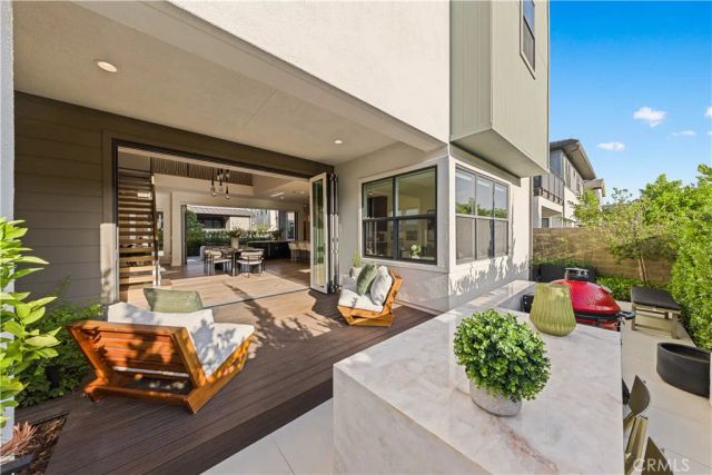 124 Chant, Irvine, CA 92618