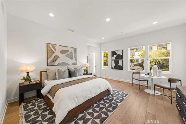 124 Chant, Irvine, CA 92618