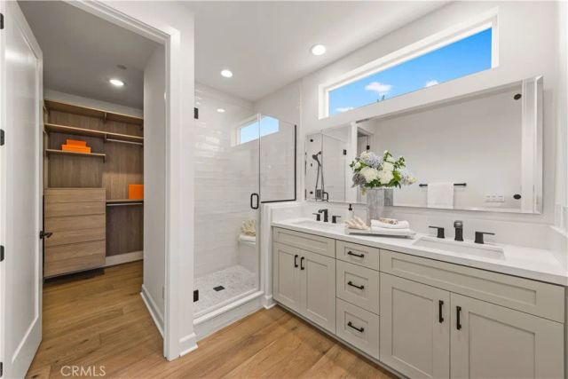 124 Chant, Irvine, CA 92618
