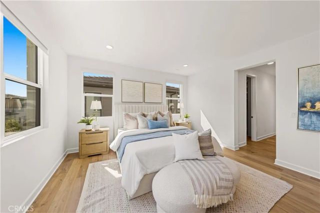 124 Chant, Irvine, CA 92618