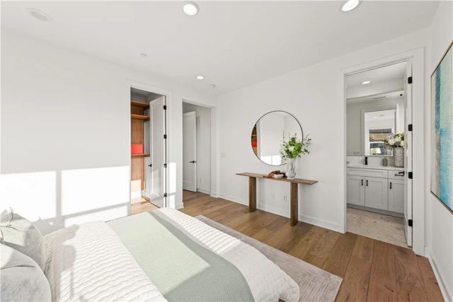 124 Chant, Irvine, CA 92618