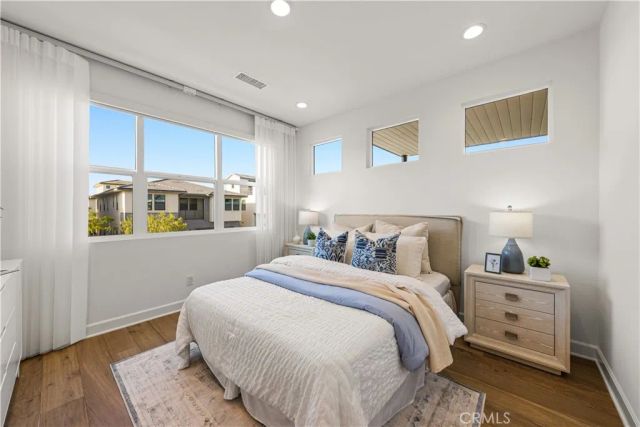 124 Chant, Irvine, CA 92618