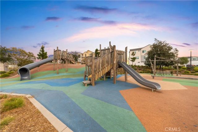 124 Chant, Irvine, CA 92618