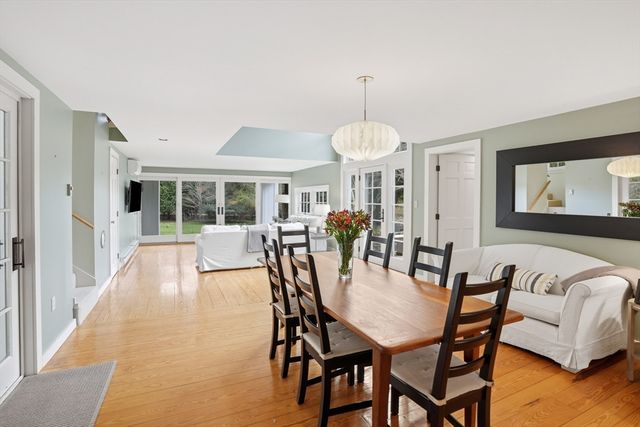 35 Nats Farm Lane, West Tisbury, MA 02575