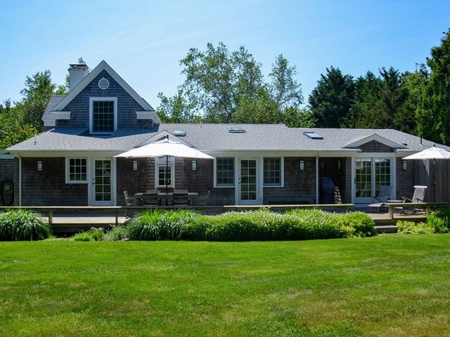35 Nats Farm Lane, West Tisbury, MA 02575