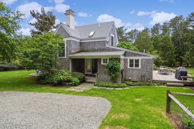 35 Nats Farm Lane, West Tisbury, MA 02575