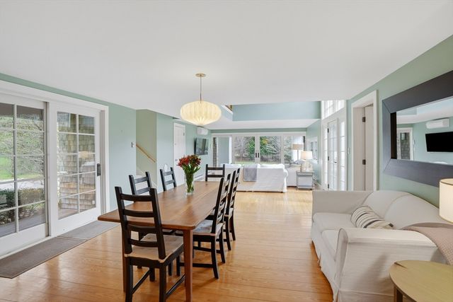 35 Nats Farm Lane, West Tisbury, MA 02575
