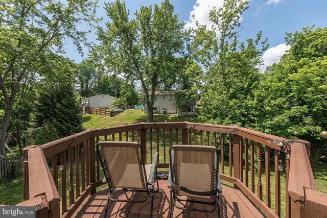 8192 OAKGLEN RD, Manassas, VA 20110