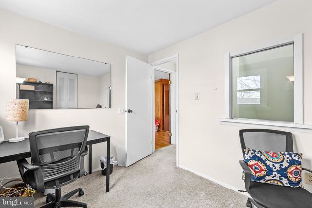 8192 OAKGLEN RD, Manassas, VA 20110