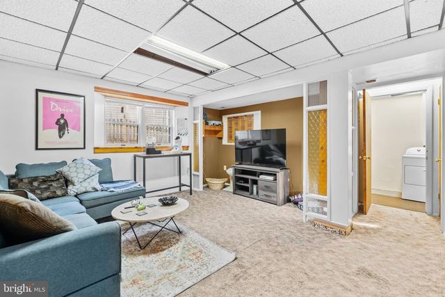 8192 OAKGLEN RD, Manassas, VA 20110