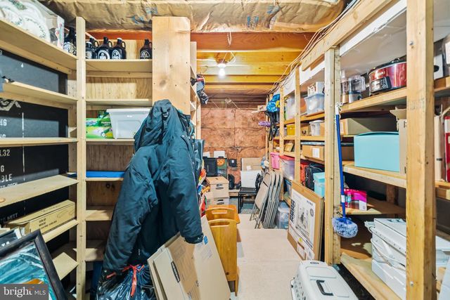 8192 OAKGLEN RD, Manassas, VA 20110