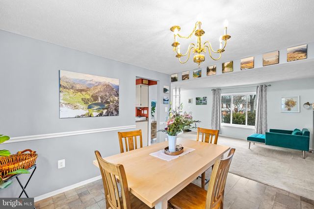 8192 OAKGLEN RD, Manassas, VA 20110