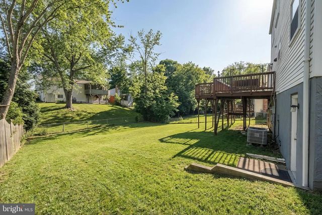 8192 OAKGLEN RD, Manassas, VA 20110