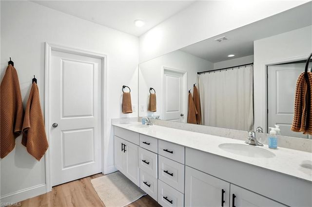 17765 Paradiso WAY, North Fort Myers, FL 33917