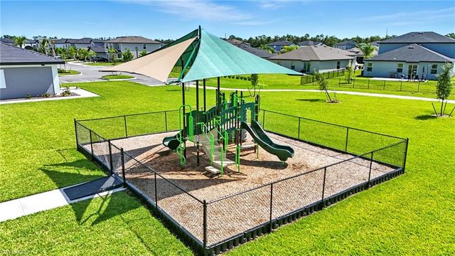 17765 Paradiso WAY, North Fort Myers, FL 33917