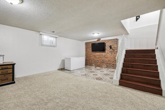1024 S Alkire Street, Lakewood, CO 80228
