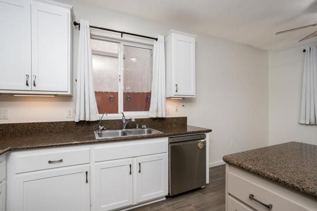 8772 Glen Vista Way, Santee, CA 92071