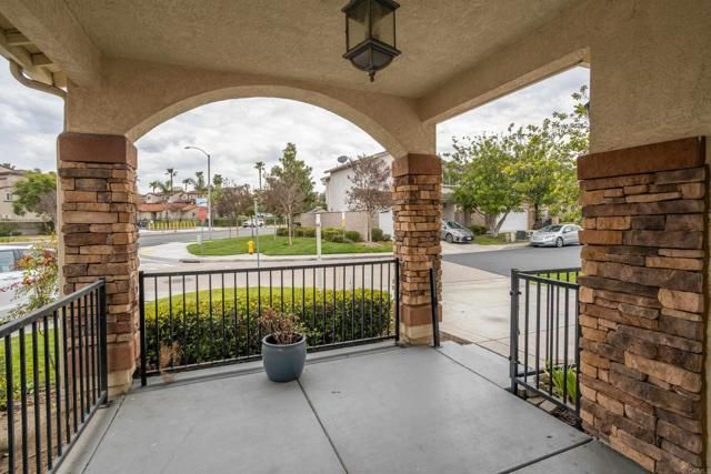 8772 Glen Vista Way, Santee, CA 92071