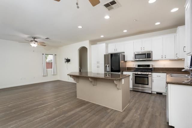 8772 Glen Vista Way, Santee, CA 92071