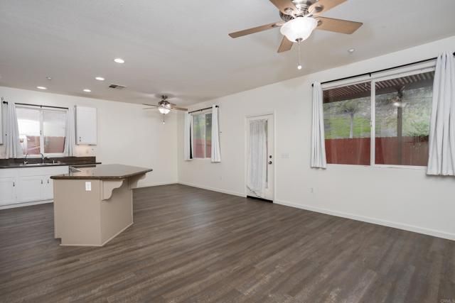 8772 Glen Vista Way, Santee, CA 92071