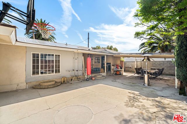 7705 Ben Avenue, North Hollywood (los Angeles), CA 91605