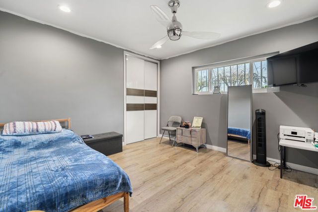 7705 Ben Avenue, North Hollywood (los Angeles), CA 91605