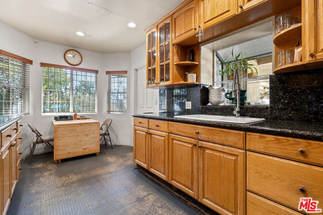 7705 Ben Avenue, North Hollywood (los Angeles), CA 91605