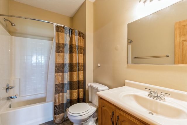 3112 Hart Avenue, Des Moines, IA 50320