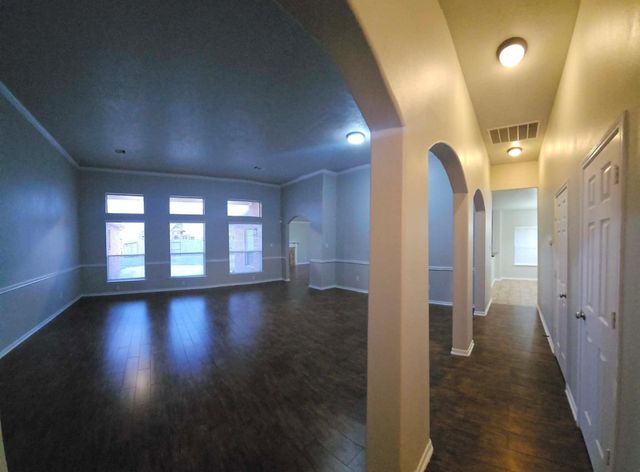 8614 Briar Oaks Lane, Baytown, TX 77523