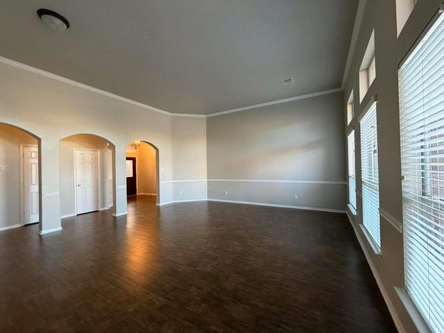 8614 Briar Oaks Lane, Baytown, TX 77523