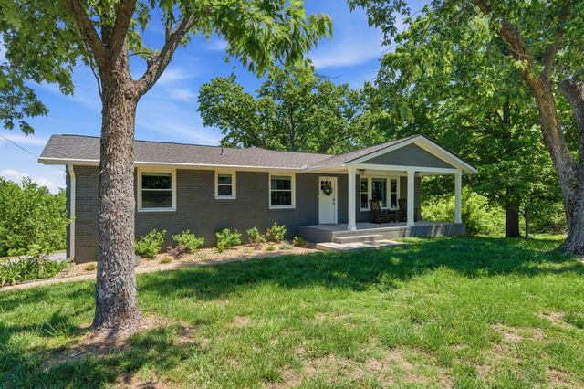 297 Clovernook Dr, Nashville, TN 37210
