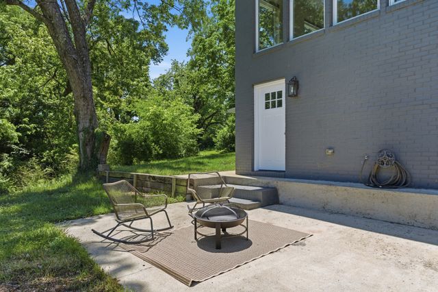297 Clovernook Dr, Nashville, TN 37210