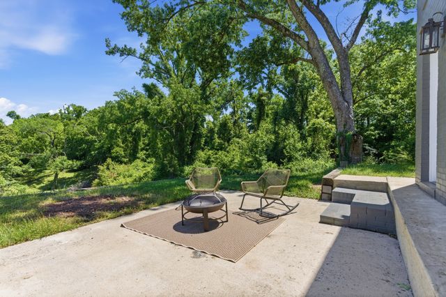 297 Clovernook Dr, Nashville, TN 37210