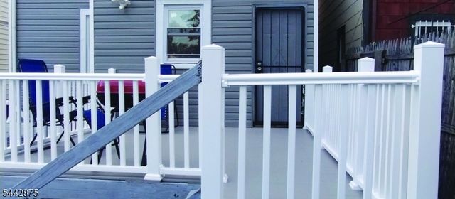 46 Sanford St, East Orange City, NJ 07018