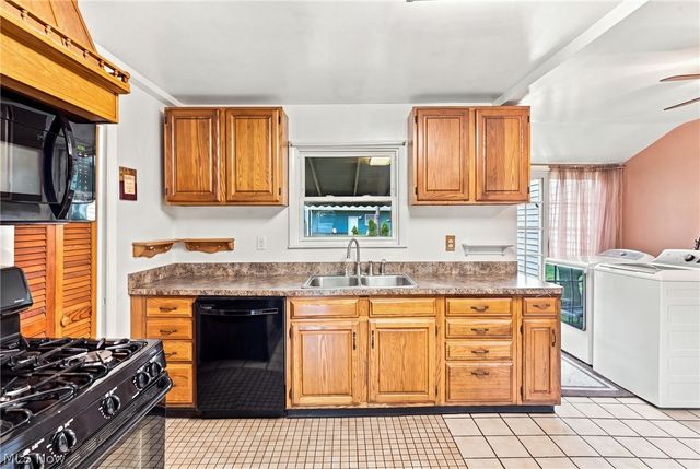 36260 Shaw Drive, North Ridgeville, OH 44039